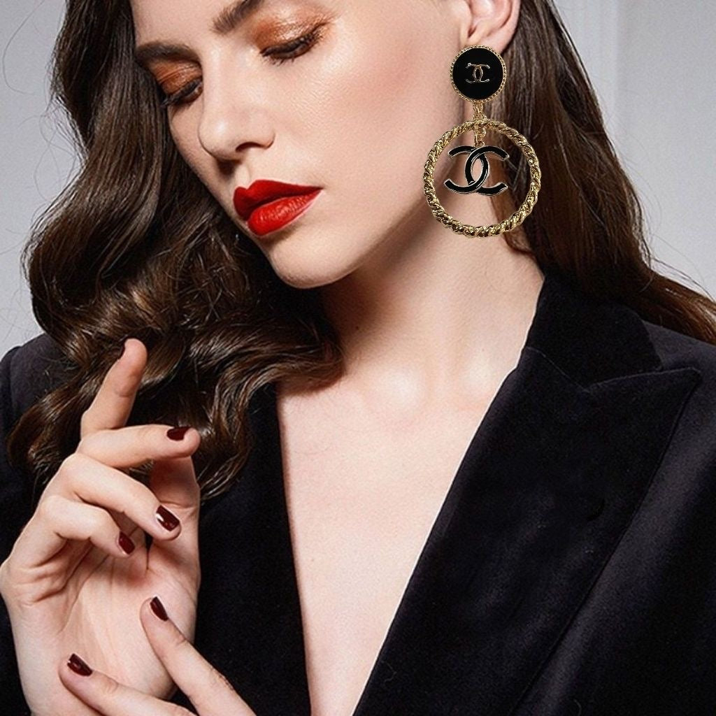 Women's Fashionable Large Hoop Earrings