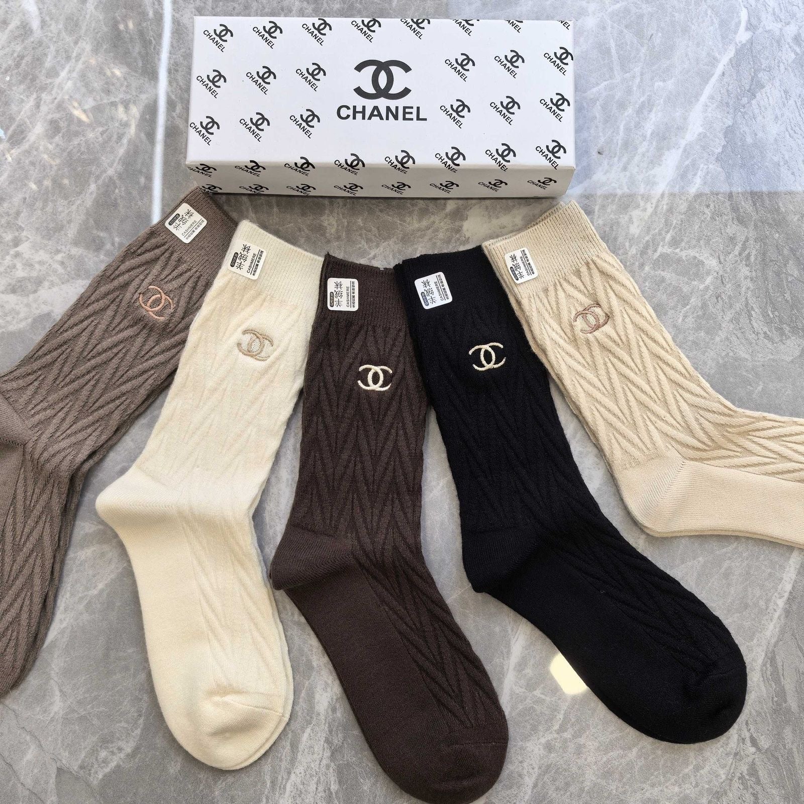 Couple's Stylish Mid-Cut Cotton Socks