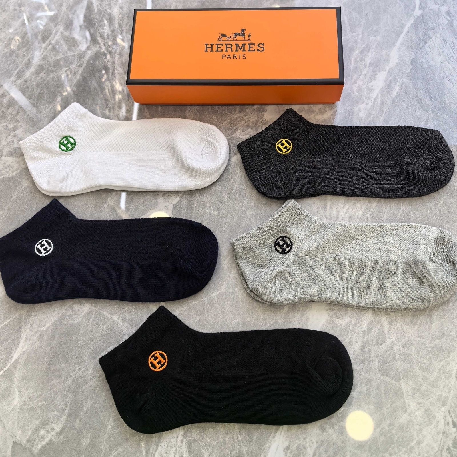 Couple's Stylish Mid-Cut Cotton Socks