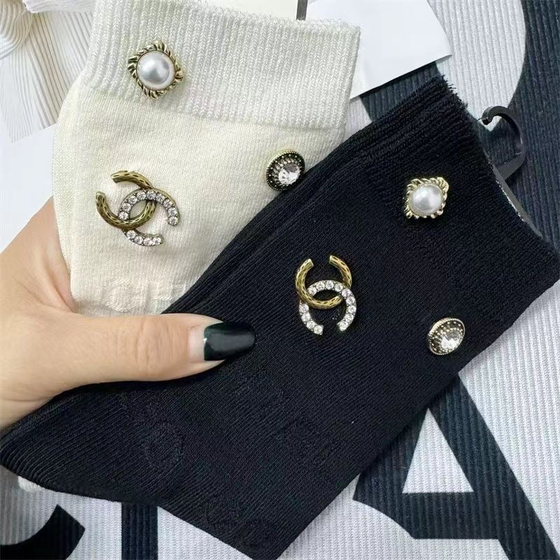 Women's Fashionable Embroidered Cotton Socks