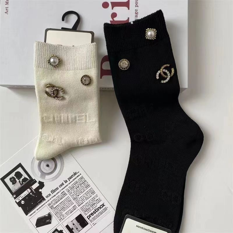 Women's Fashionable Embroidered Cotton Socks