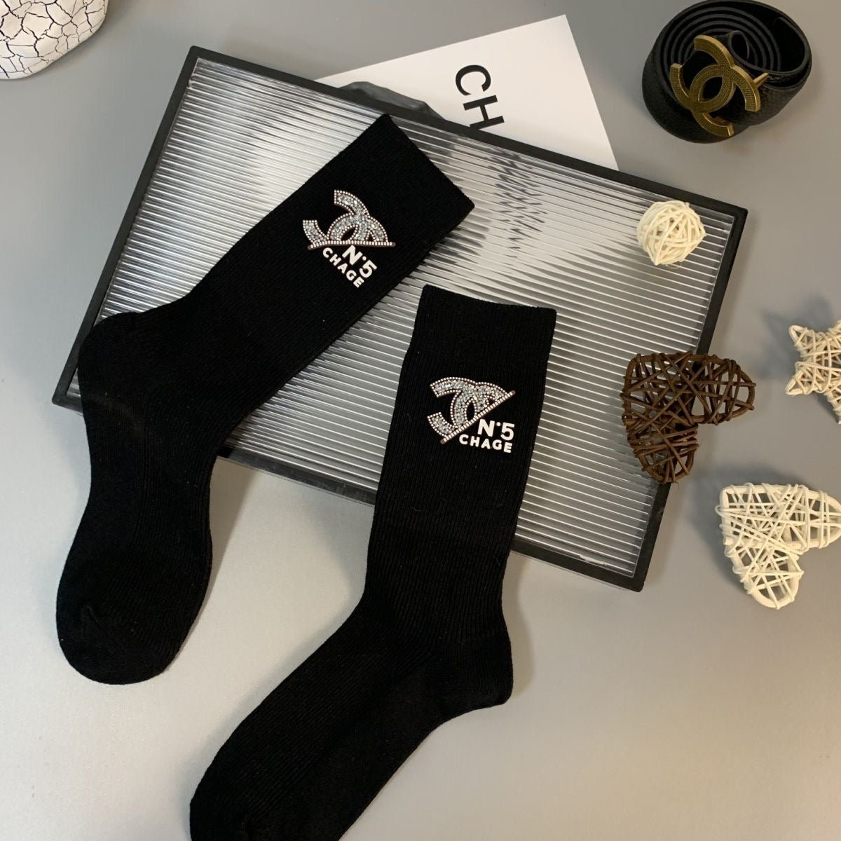 Women's Fashionable Embroidered Cotton Socks