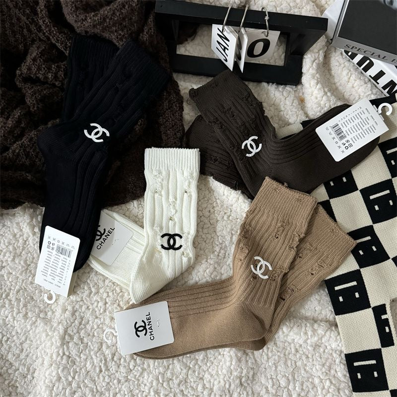 Women's Fashionable Embroidered Knitted Cotton Socks