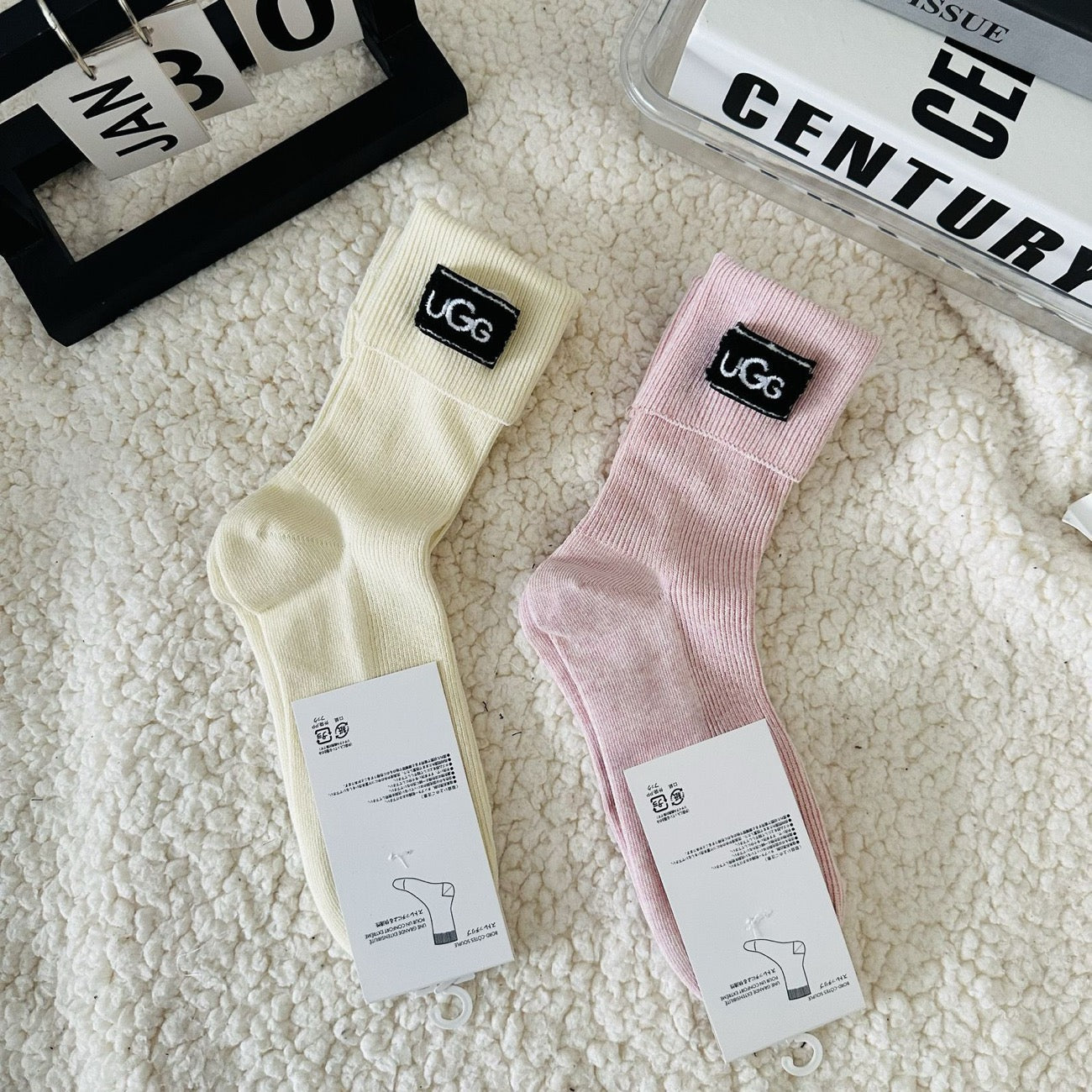 Women's Fashionable Embroidered Cotton Socks