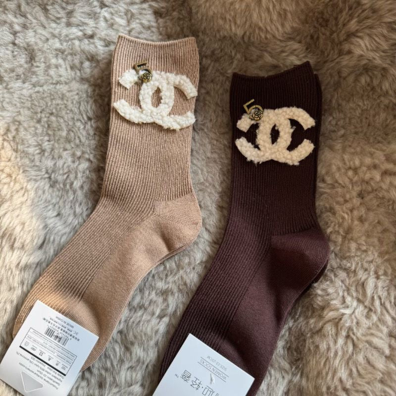Women's Fashionable Embroidered Cotton Socks
