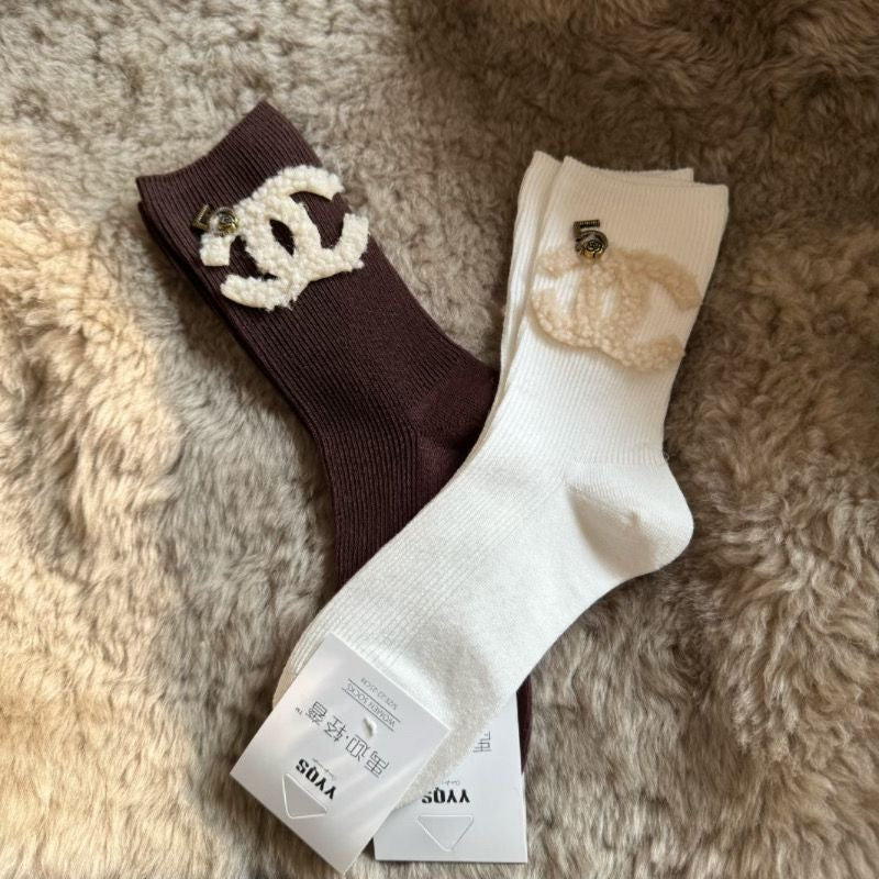 Women's Fashionable Embroidered Cotton Socks