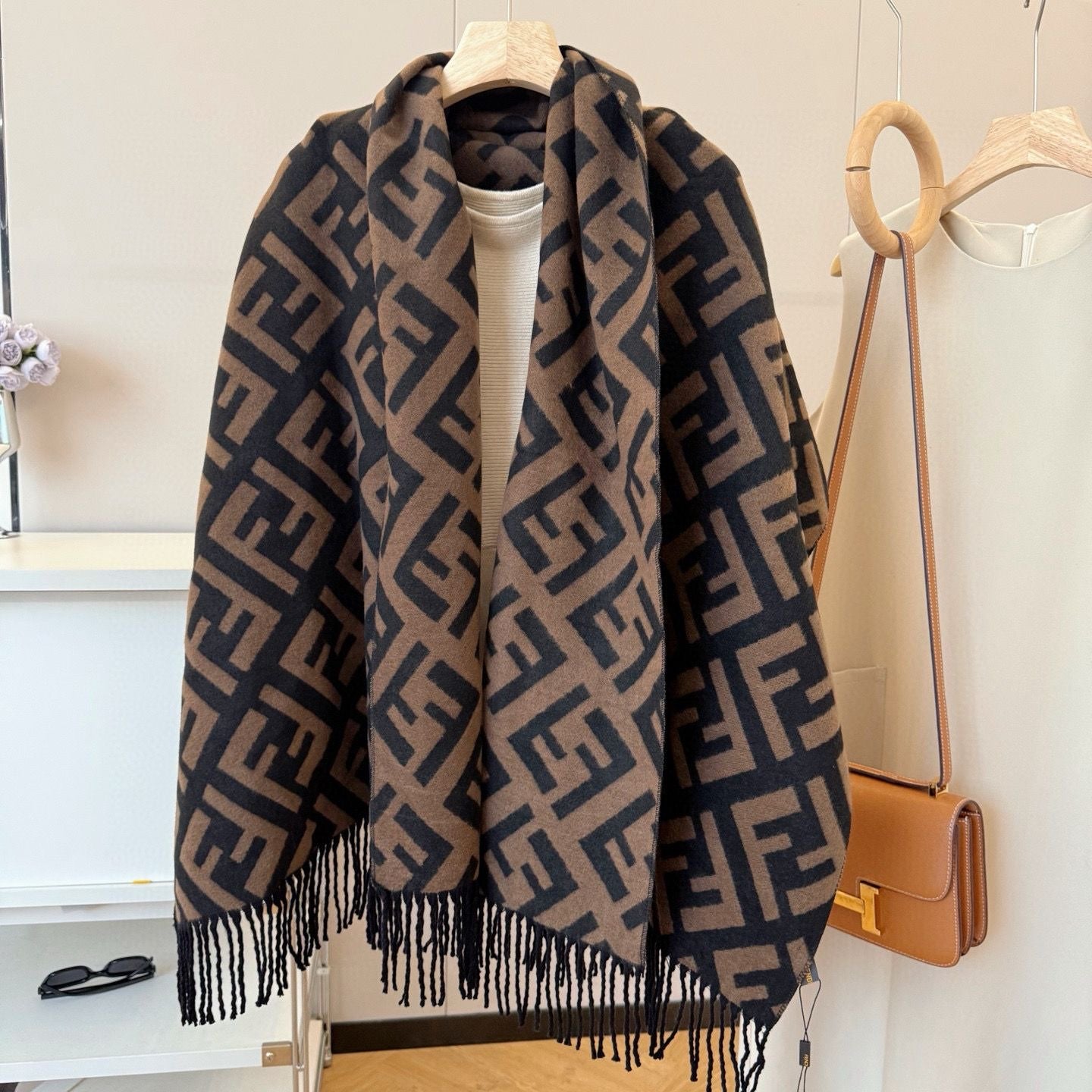 Women's Fashionable Versatile Cashmere Scarf/Shawl