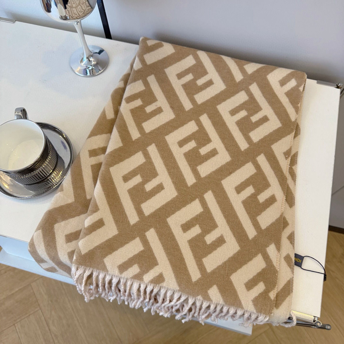 Women's Fashionable Versatile Cashmere Scarf/Shawl