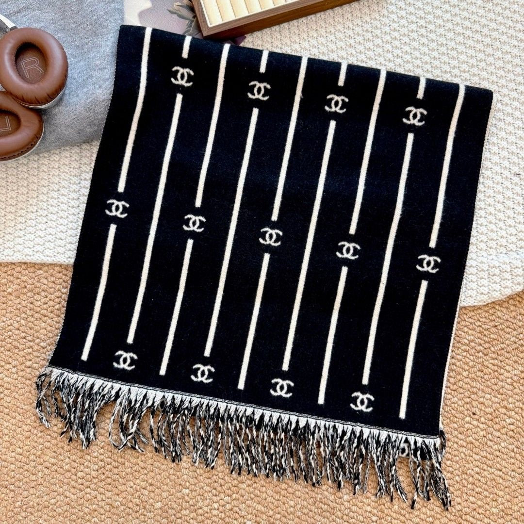 Women's Fashionable Versatile Cashmere Scarf/Shawl