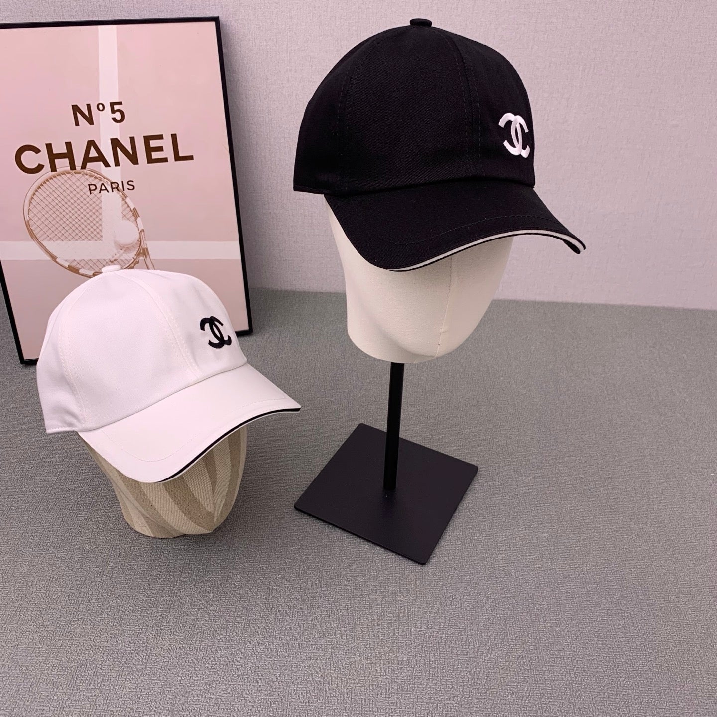 Fashionable Casual Embroidered Baseball Cap