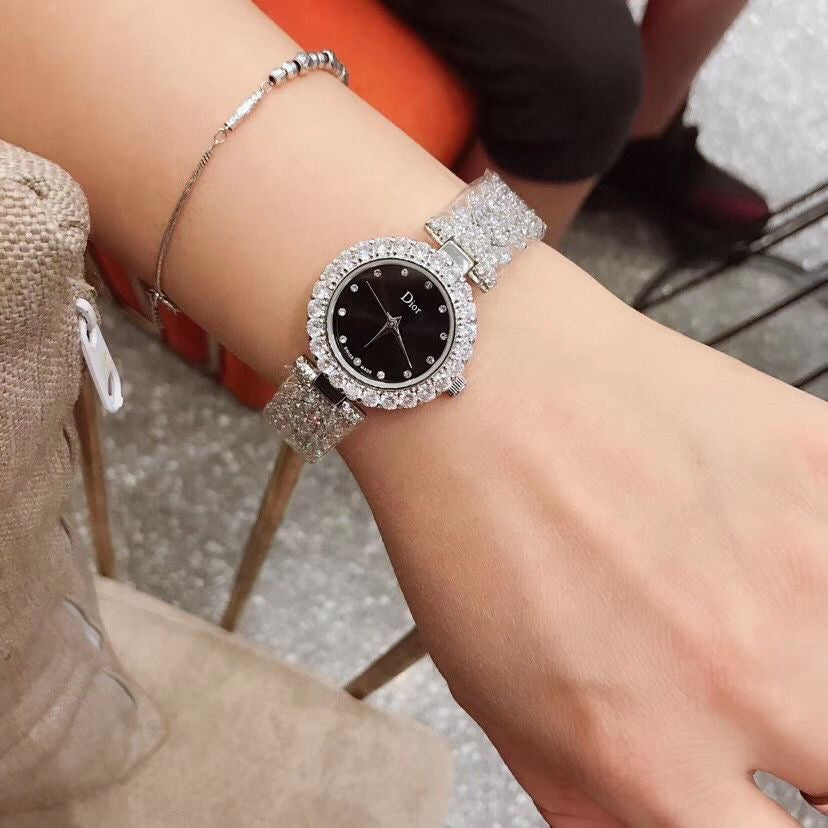Women's Fashion Diamond-Set Watch