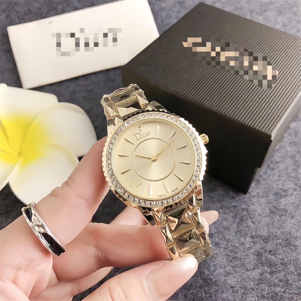 Women's Fashion Diamond-Set Watch