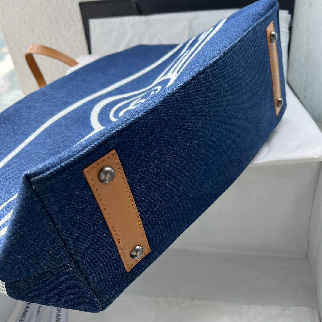 Women's Fashionable Casual Large Capacity Tote Bag