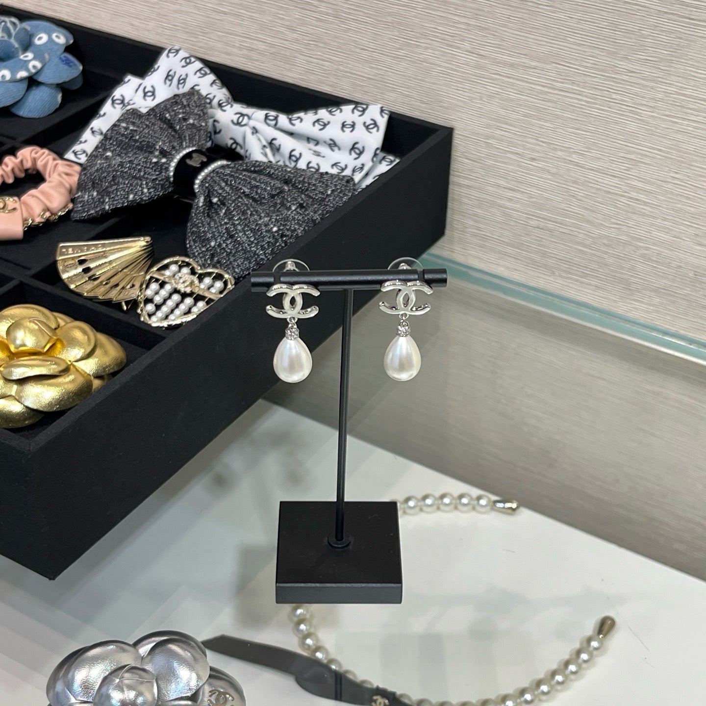 New Women's Pearl Pendant Earrings