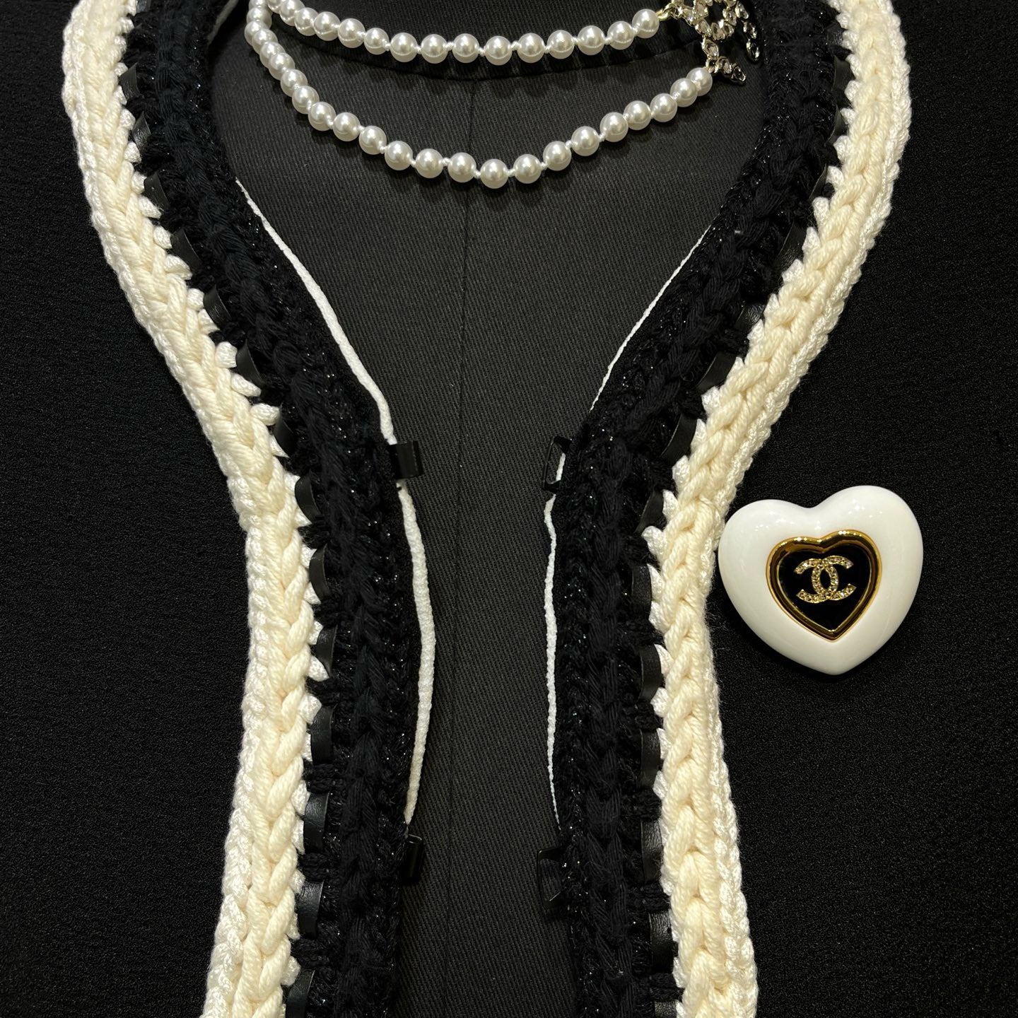 New Women's Fashion Brooch Accessories