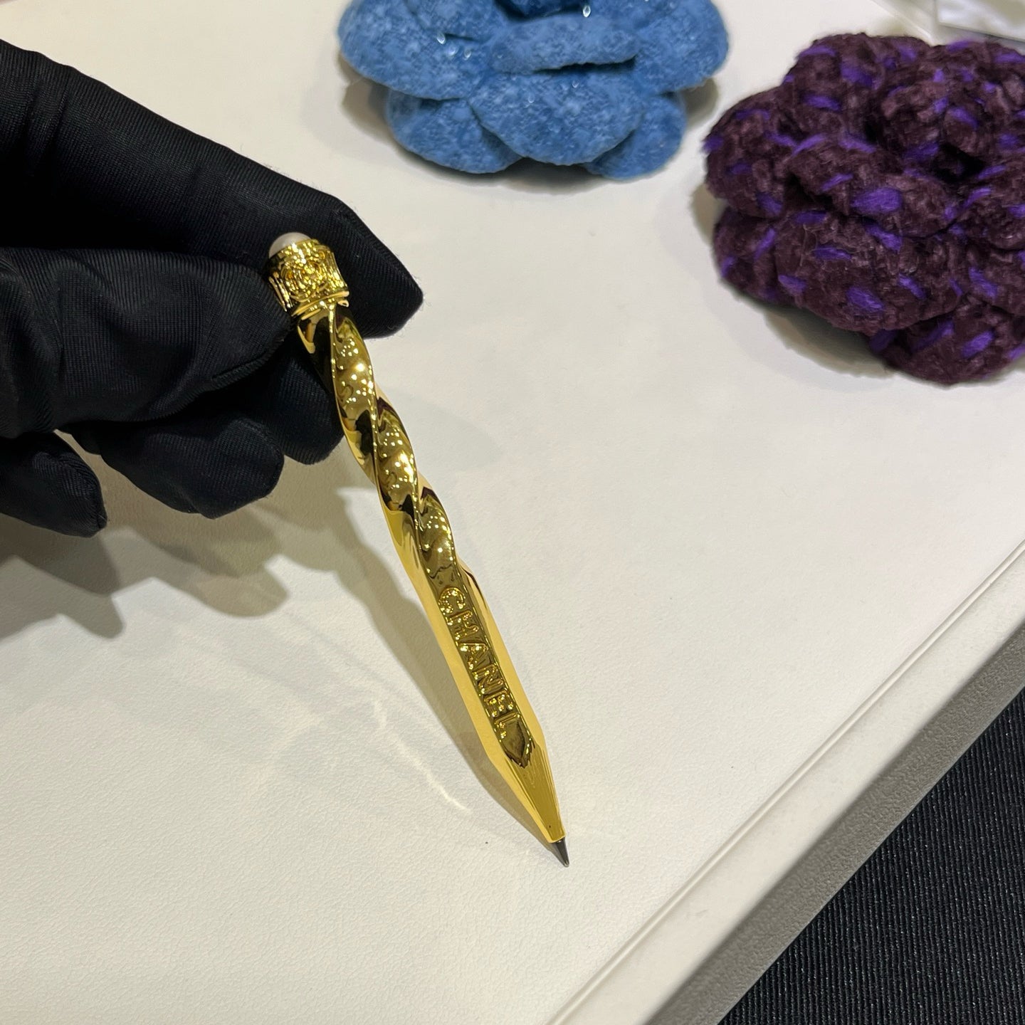 New Women's Fashion Pencil Brooch Accessory