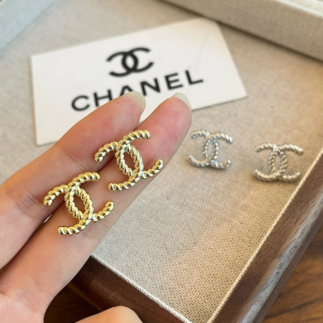 Women's Simple Earrings