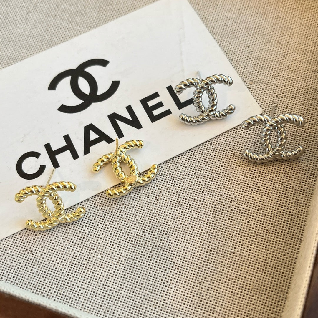 Women's Simple Earrings