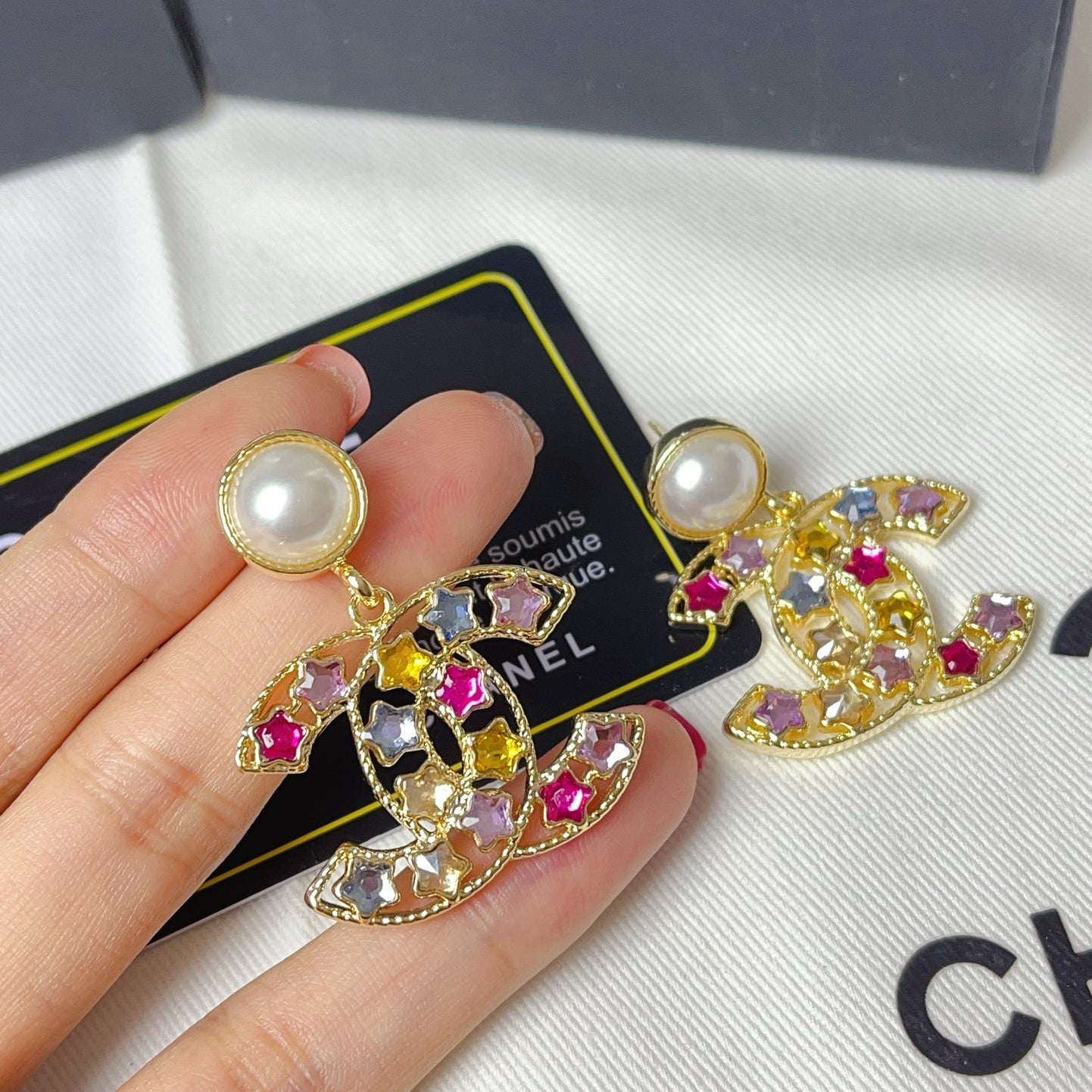 Women's Fashion Colored Diamond Earrings