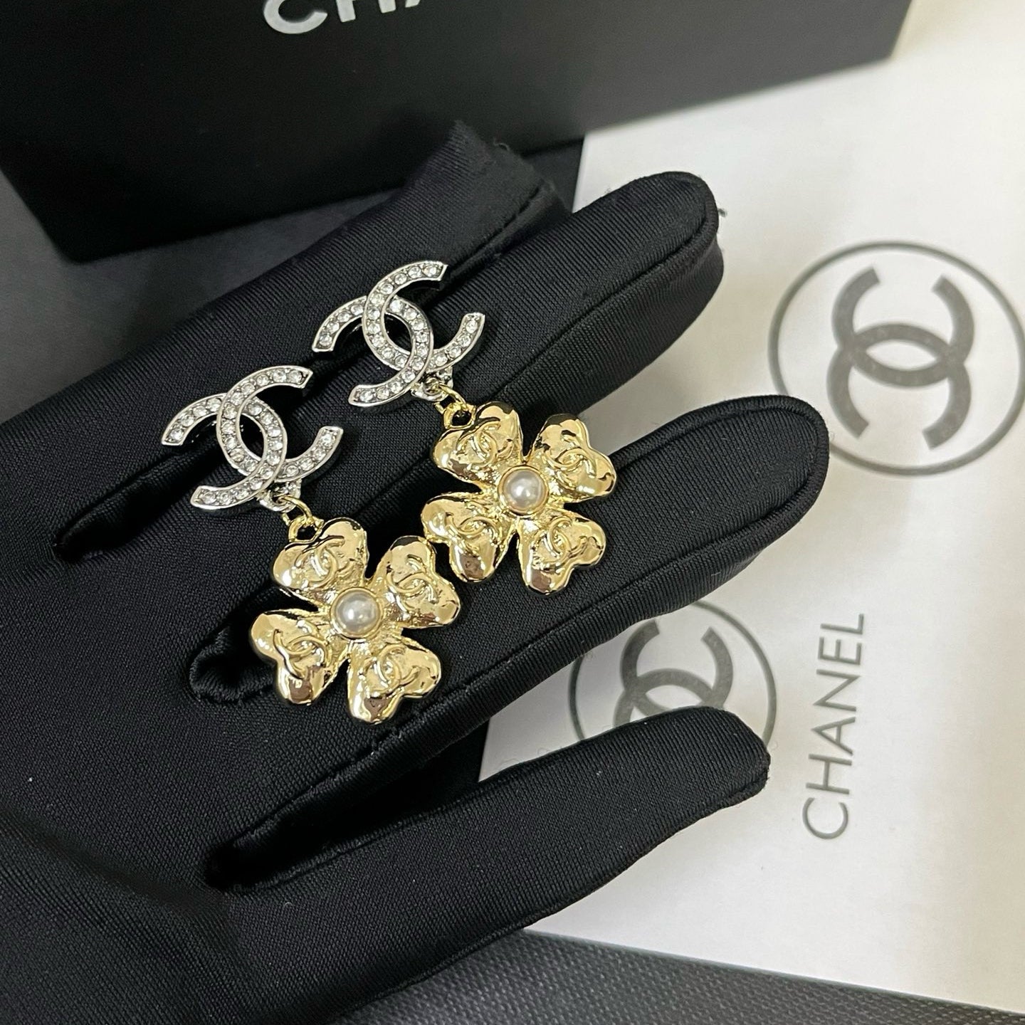 Women's Fashionable Pendant Earrings