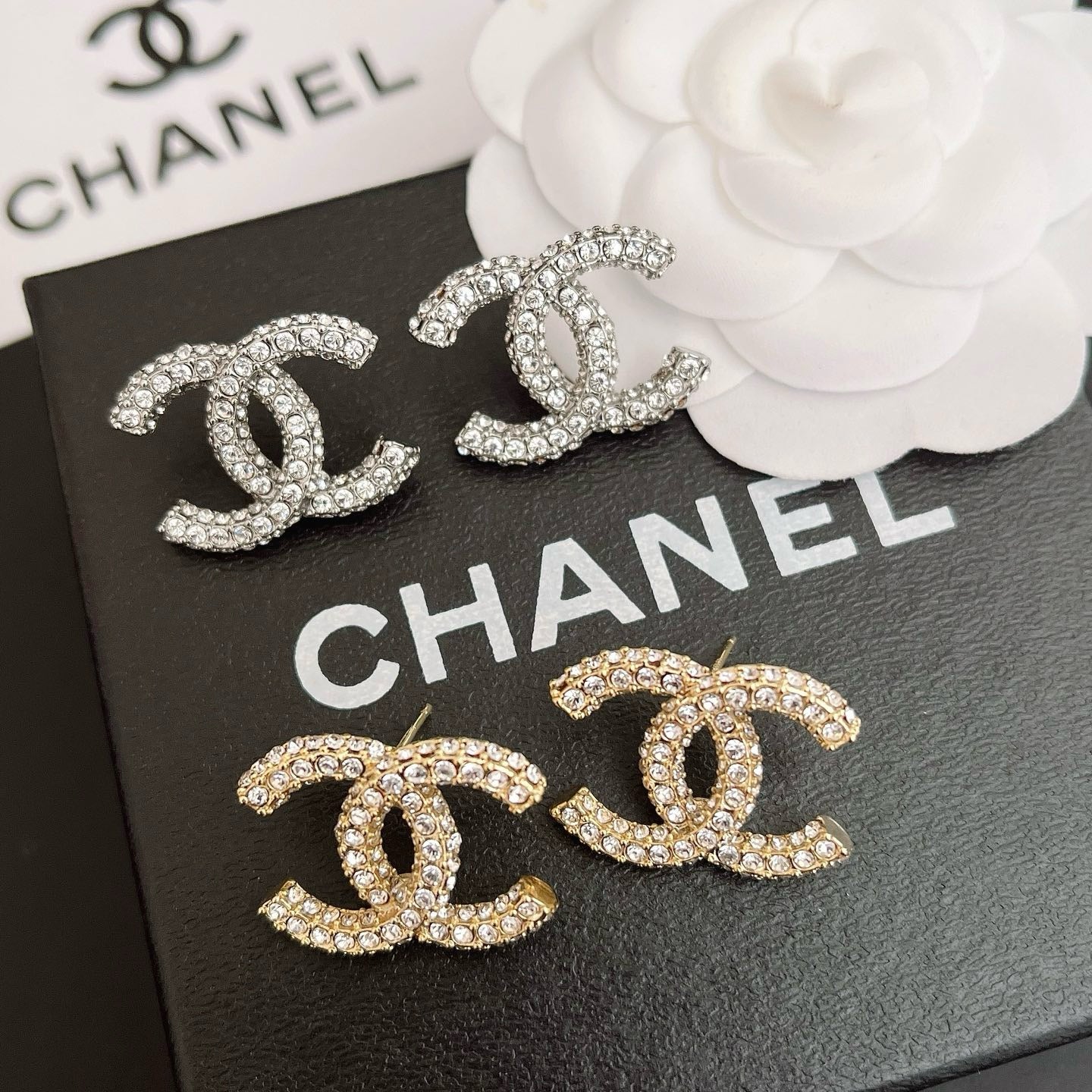 Women's Fashion Rhinestone Earrings