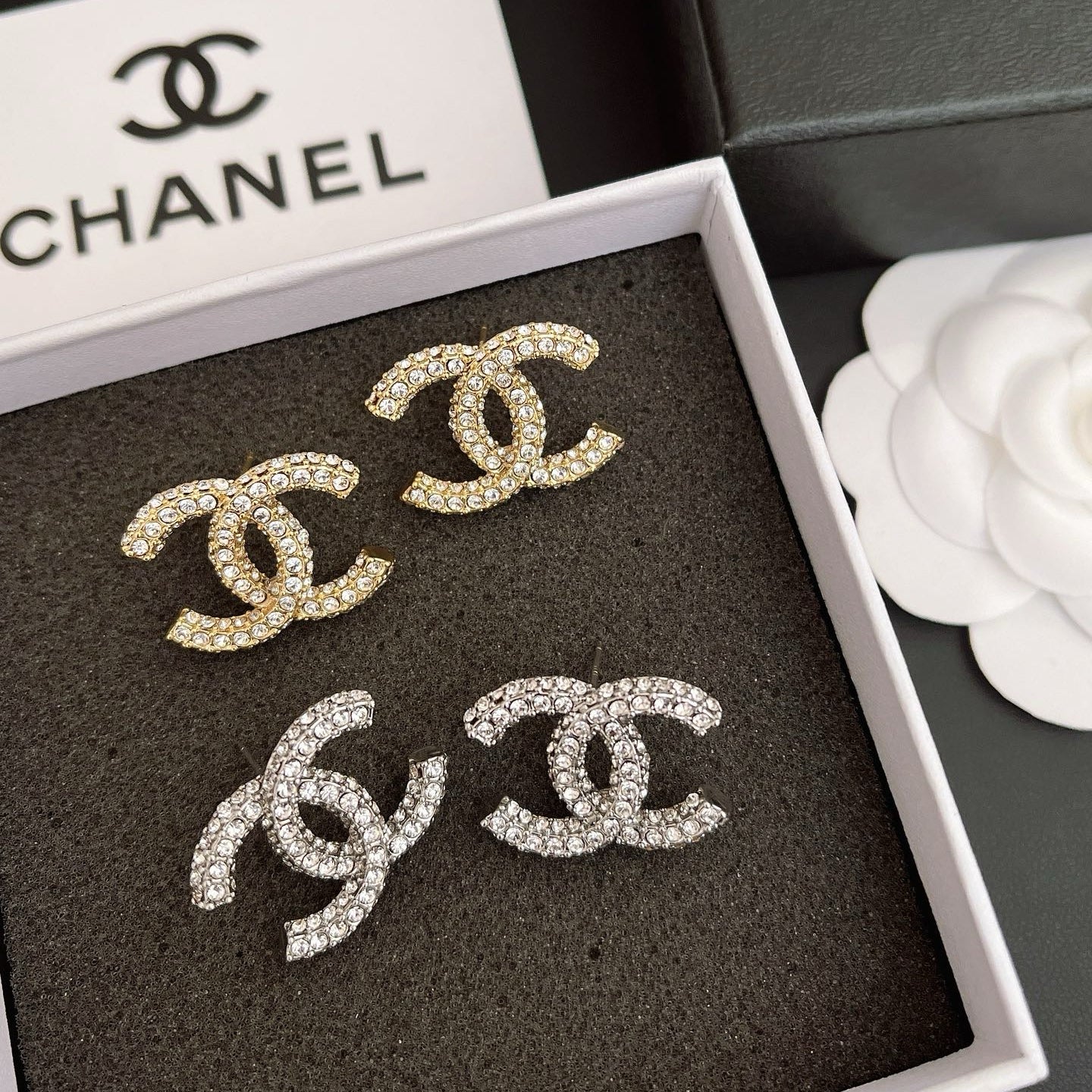 Women's Fashion Rhinestone Earrings