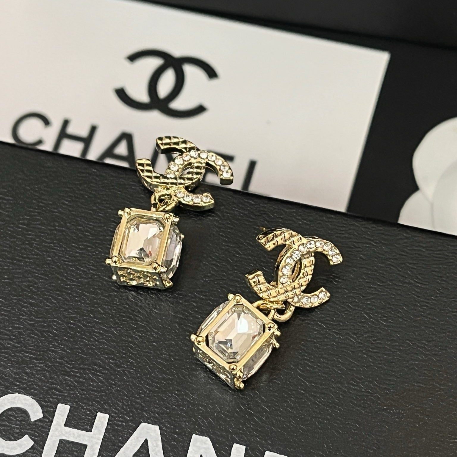 Women's Fashion Rhinestone Earrings
