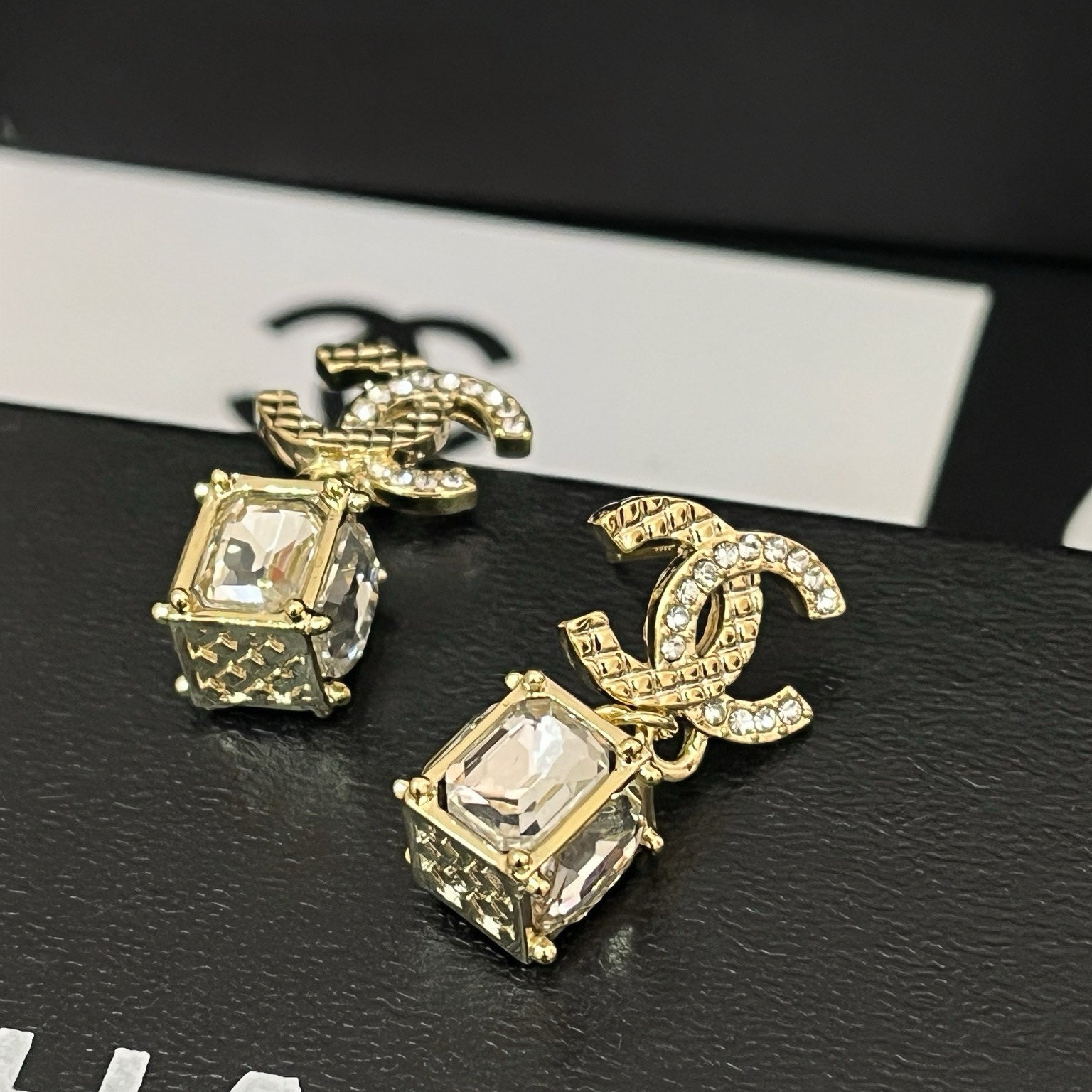 Women's Fashion Rhinestone Earrings