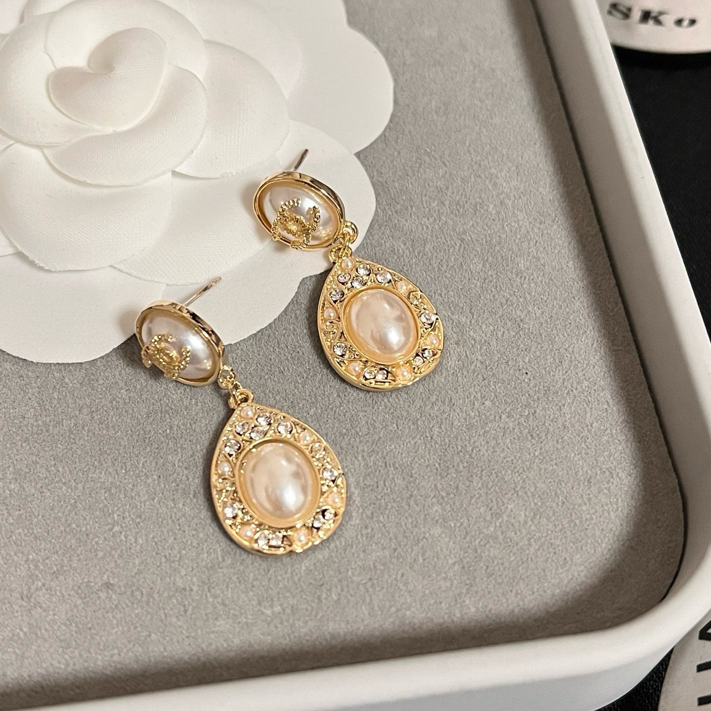 Women's Fashion Rhinestone Earrings