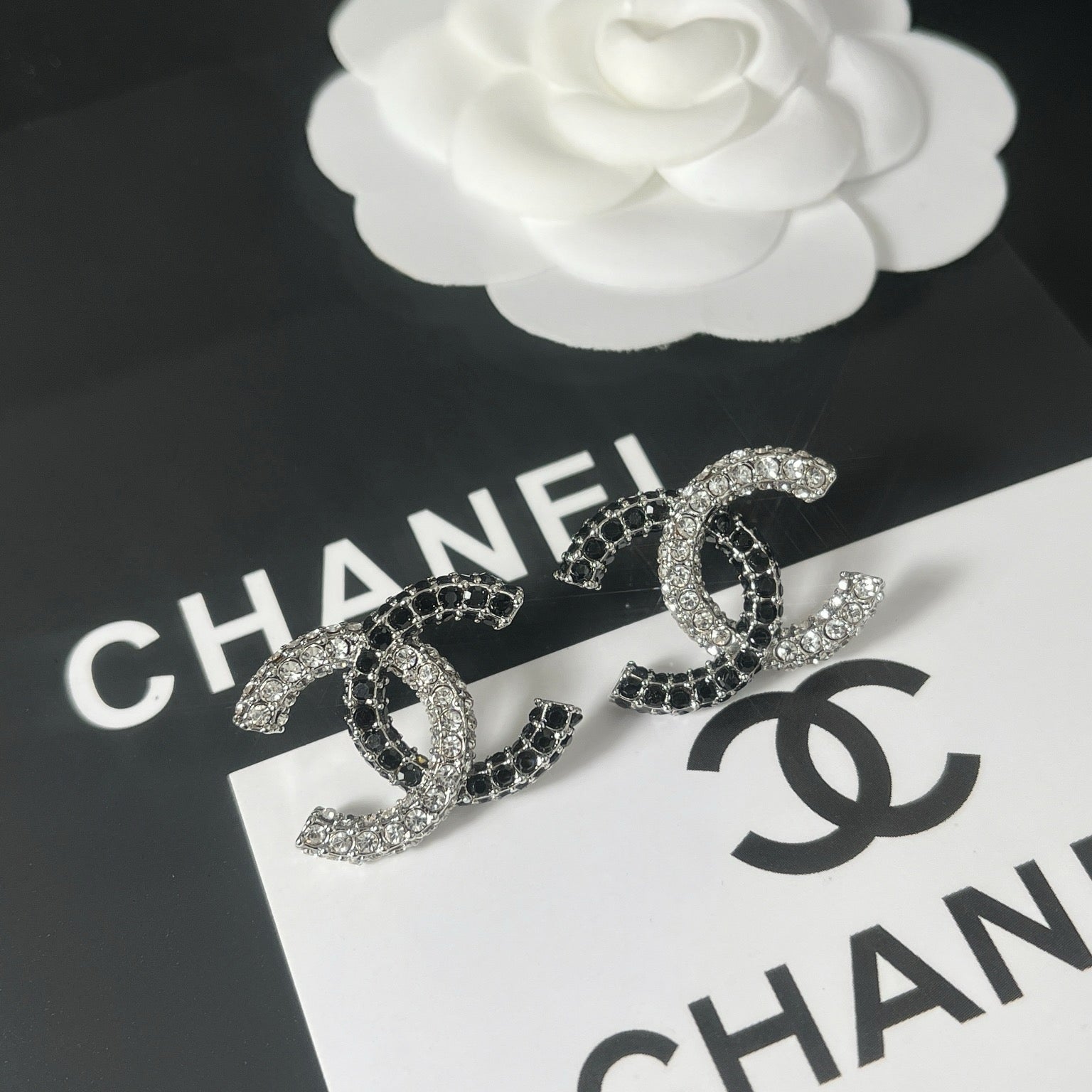 Women's Fashion Rhinestone Earrings