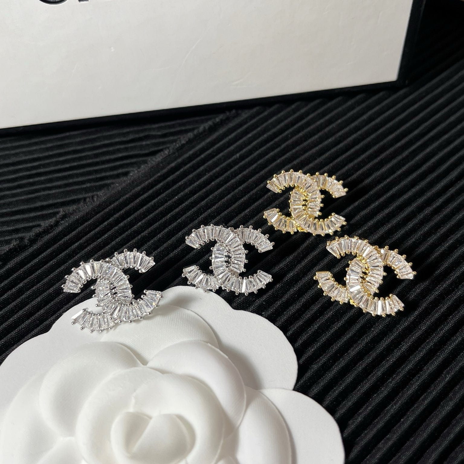 Women's Fashion Rhinestone Earrings