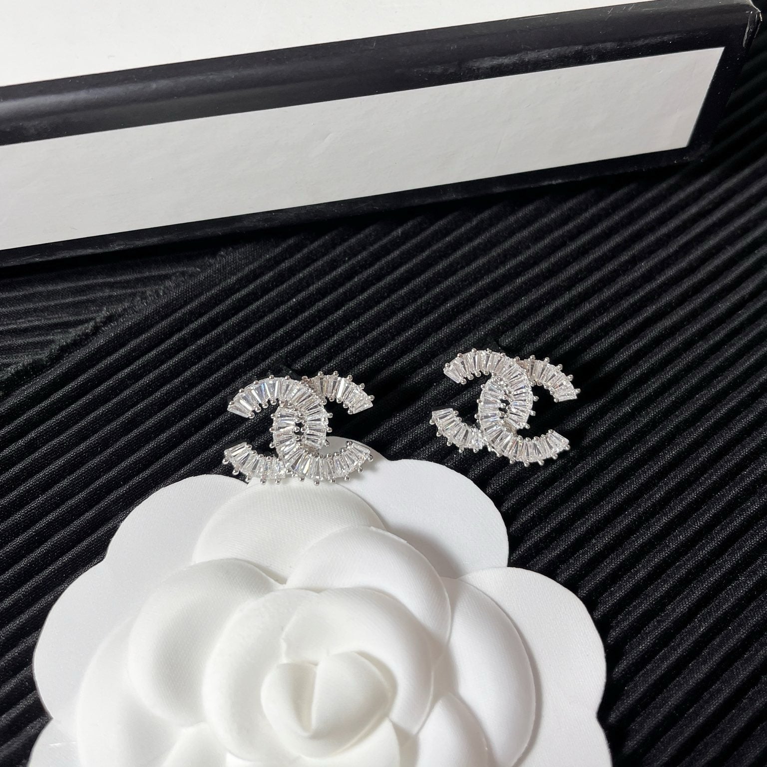 Women's Fashion Rhinestone Earrings