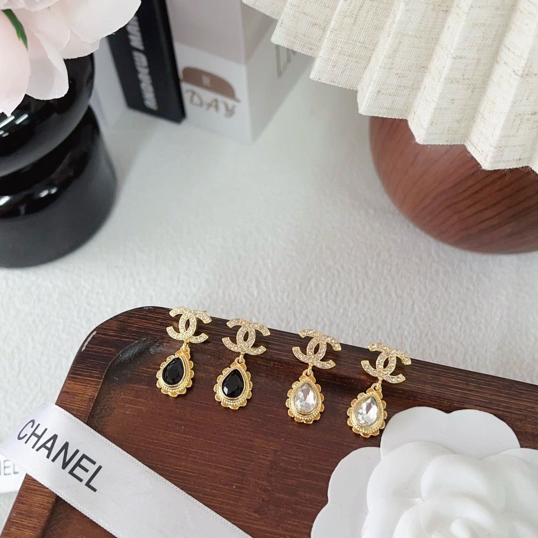Women's Fashionable Rhinestone Drop Earrings
