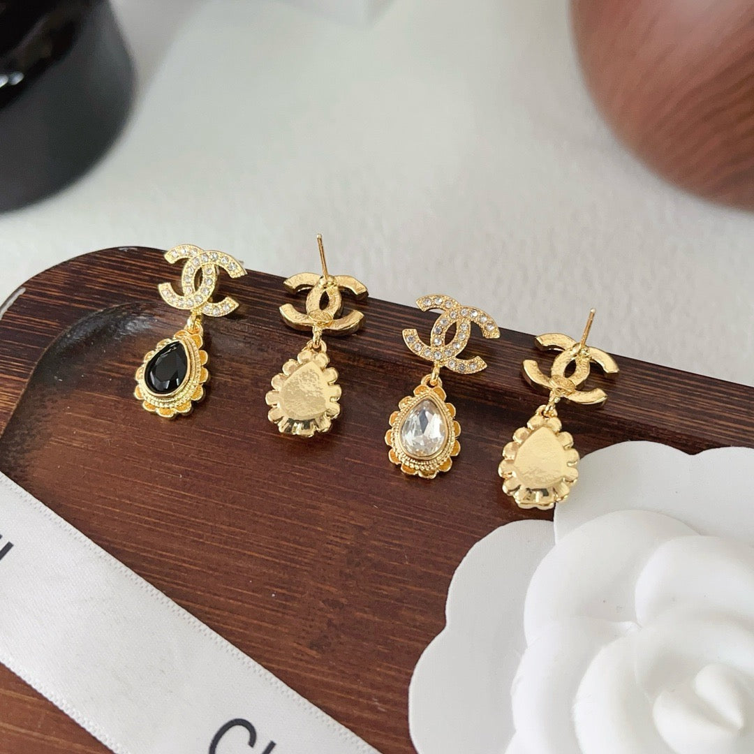 Women's Fashionable Rhinestone Drop Earrings