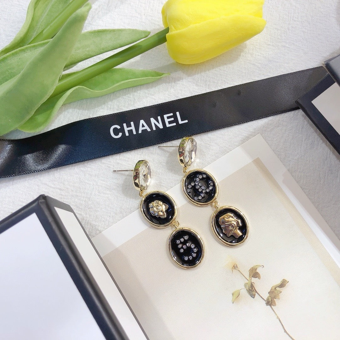 Women's Fashion Rhinestone Earrings