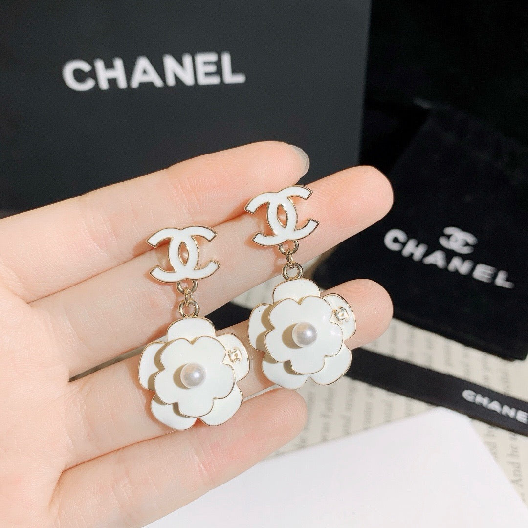 Women's Fashion Pendant Earrings