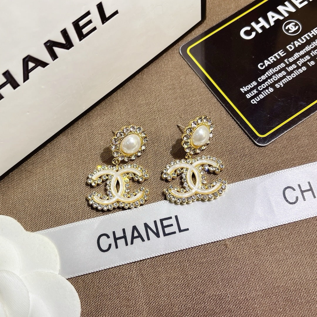 Women's Fashionable Rhinestone Drop Earrings