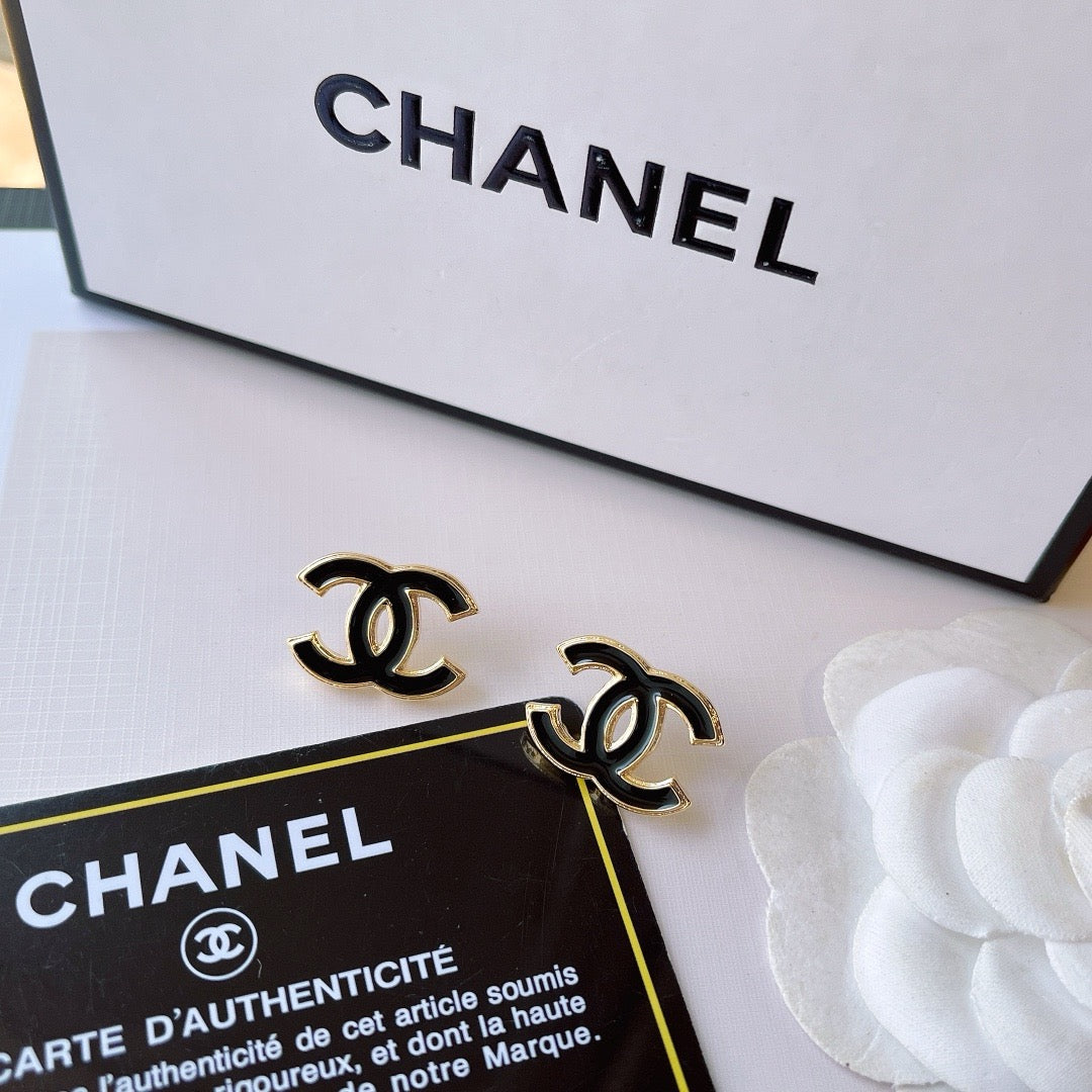 Women's Stylish and Simple Earrings