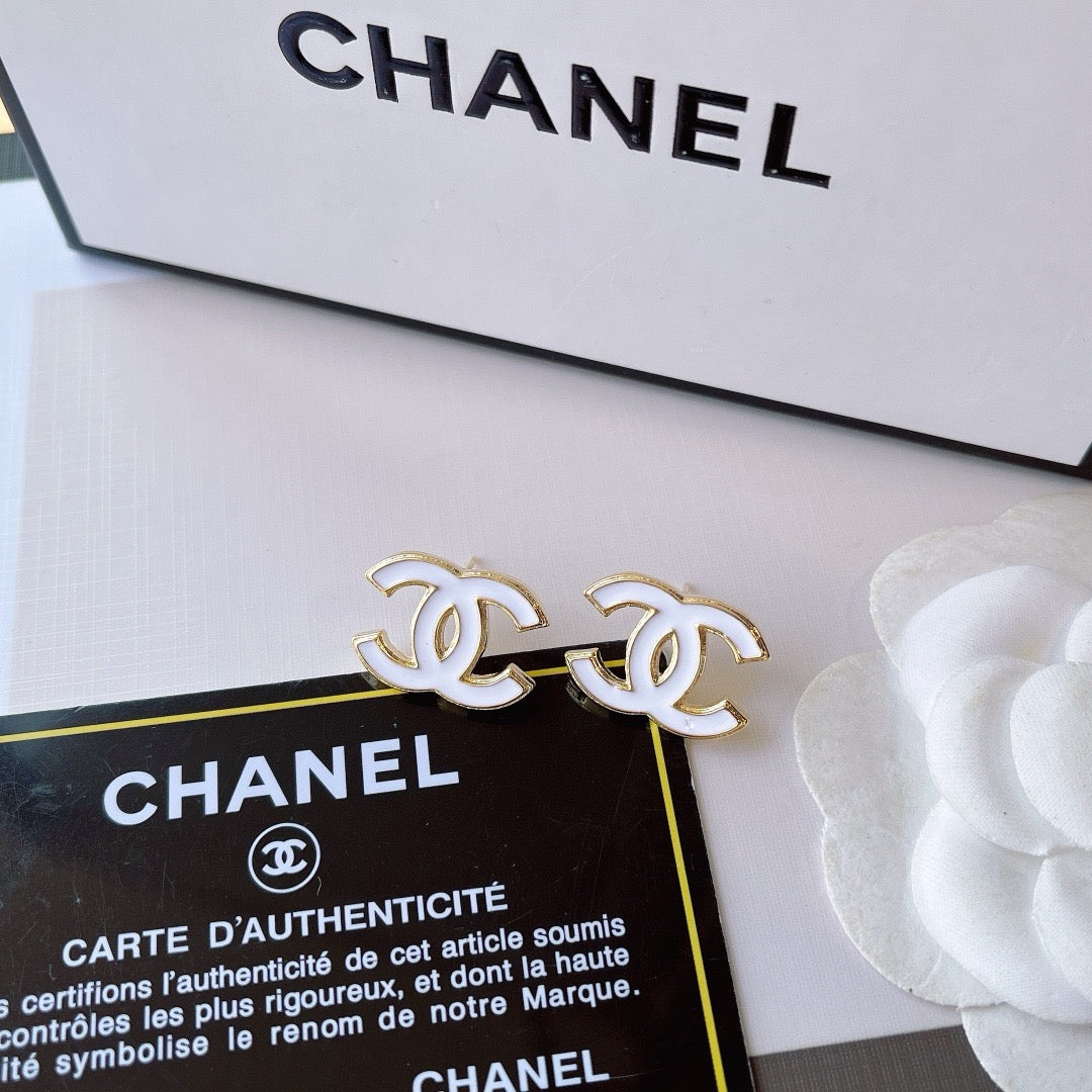 Women's Stylish and Simple Earrings