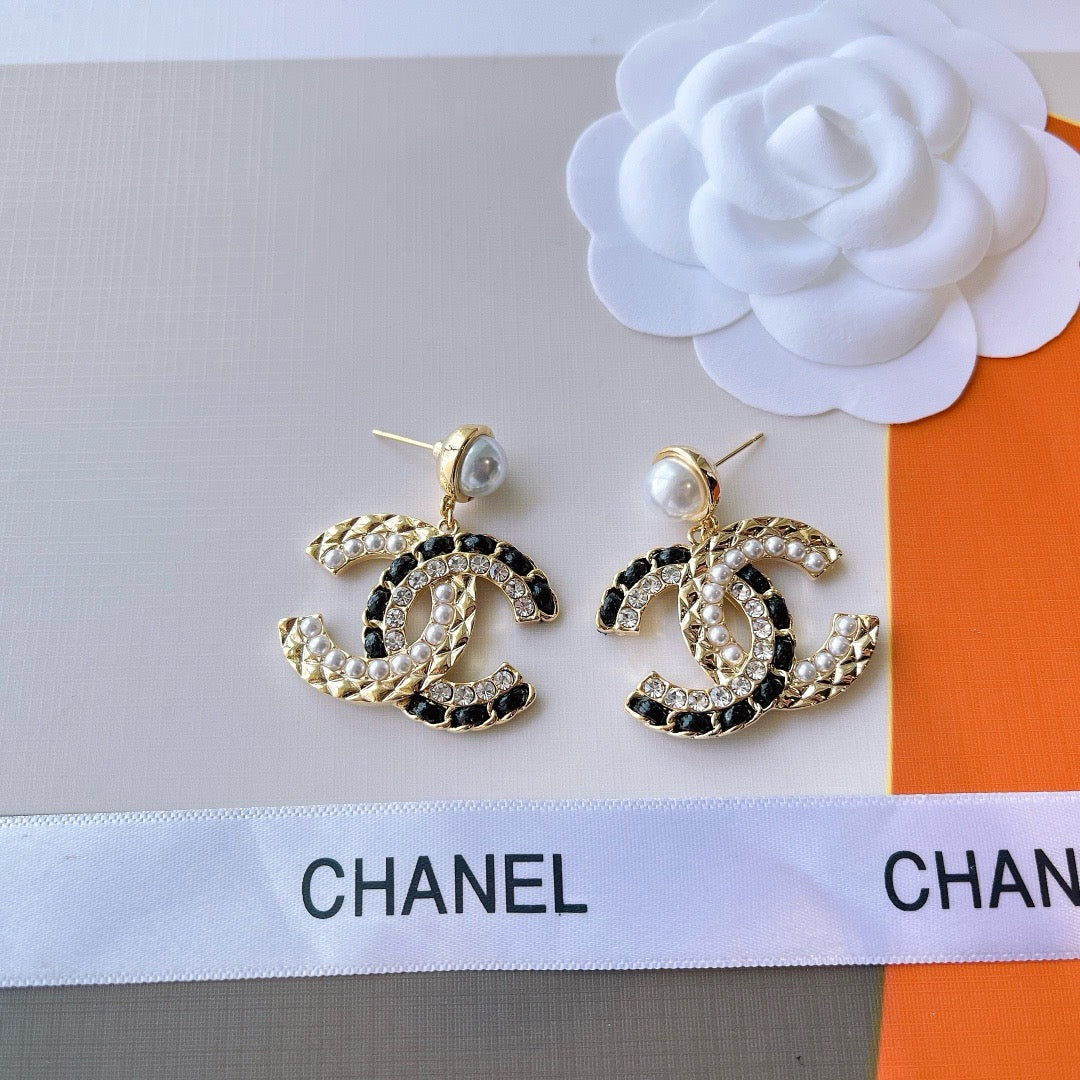 Women's Fashionable Drop Earrings