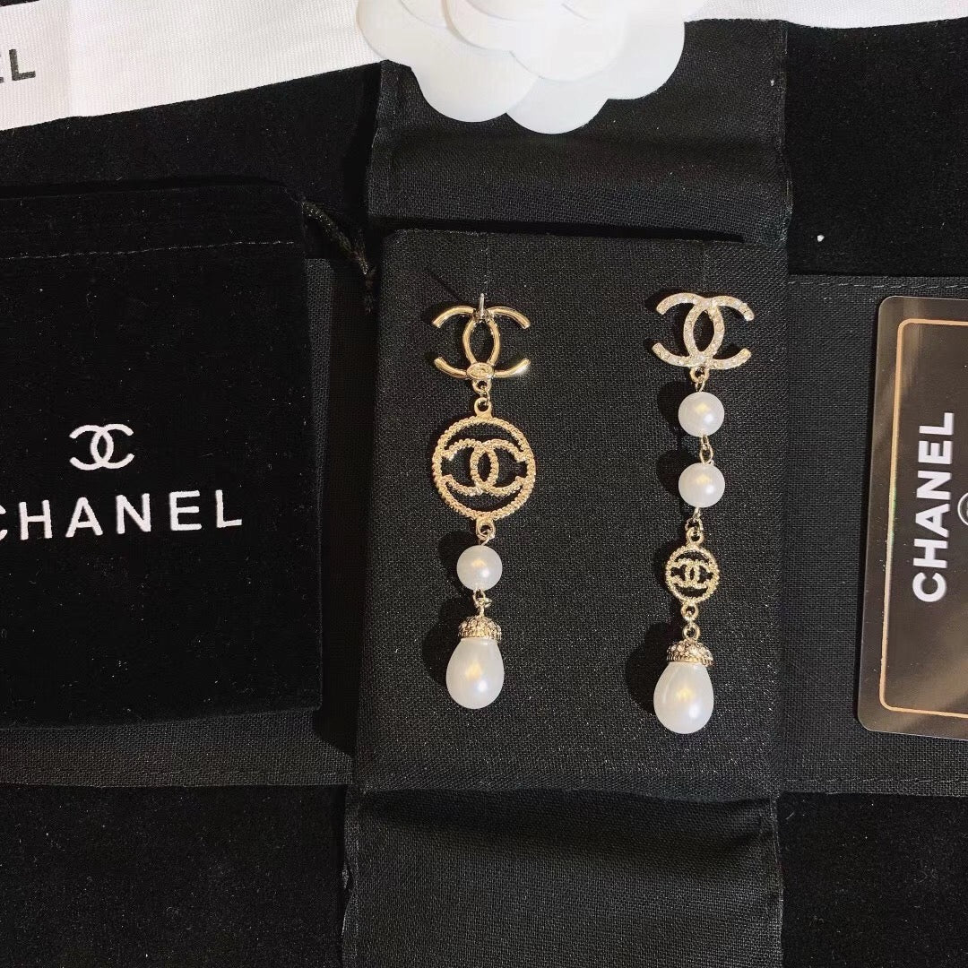 Women's Fashion Pearl Drop Earrings