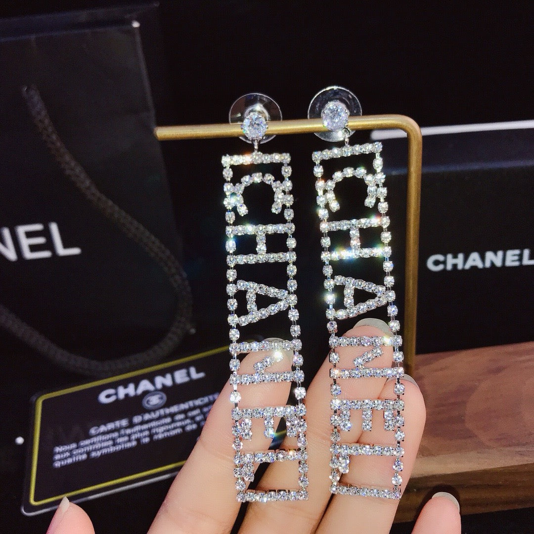 Women's Fashionable Tassel Rhinestone Earrings