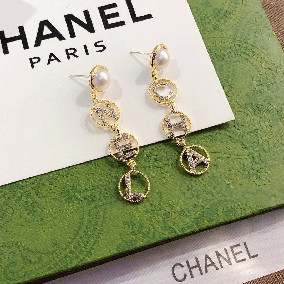 Women's Fashionable Tassel Rhinestone Earrings