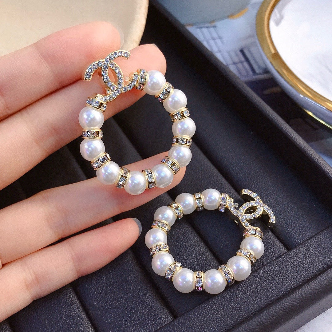 Women's Fashion Pearl Earrings