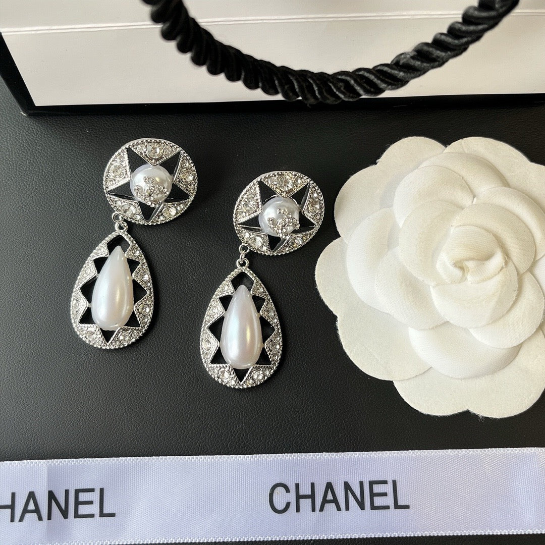 Women's Fashion Vintage Earrings