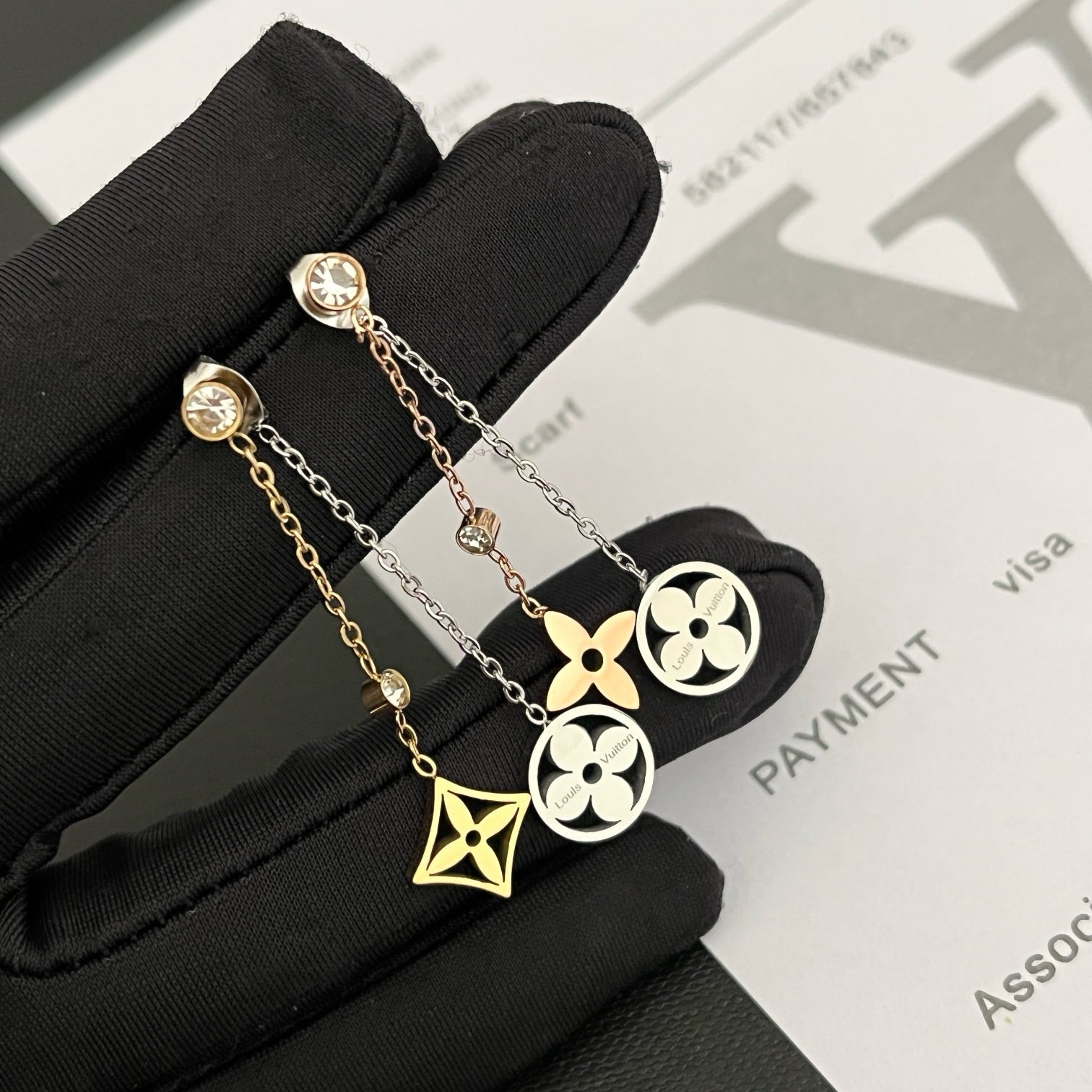 Women's Fashionable Pendant Earrings