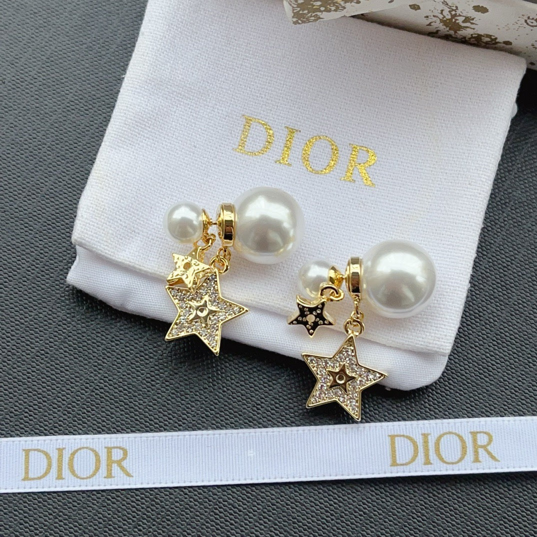 Women's Fashion Pearl Earrings