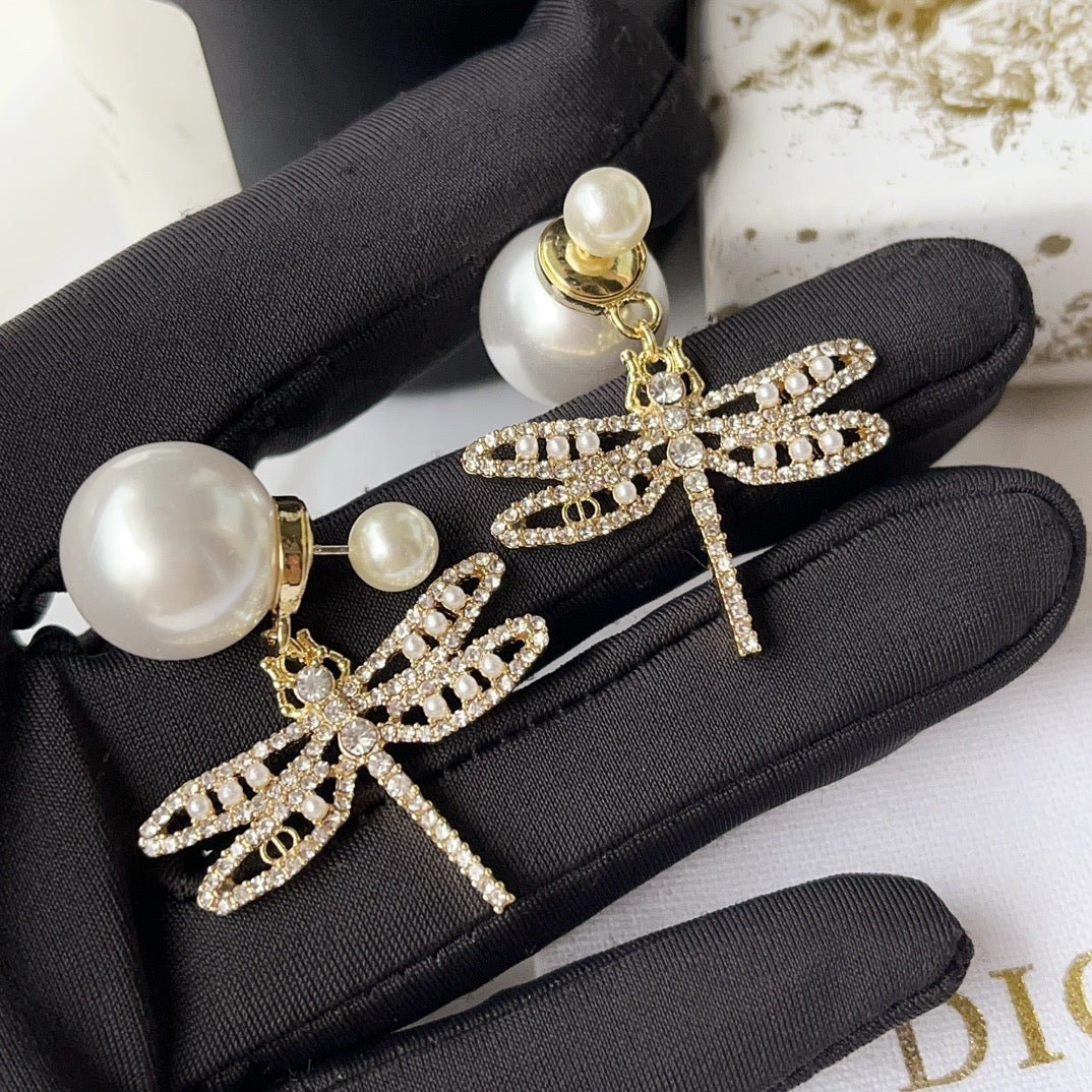 Women's Fashionable Rhinestone Earrings