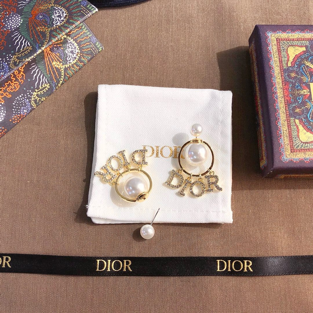 Women's Fashionable Drop Earrings