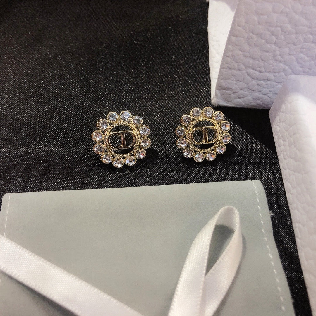 Women's Fashionable Rhinestone Earrings